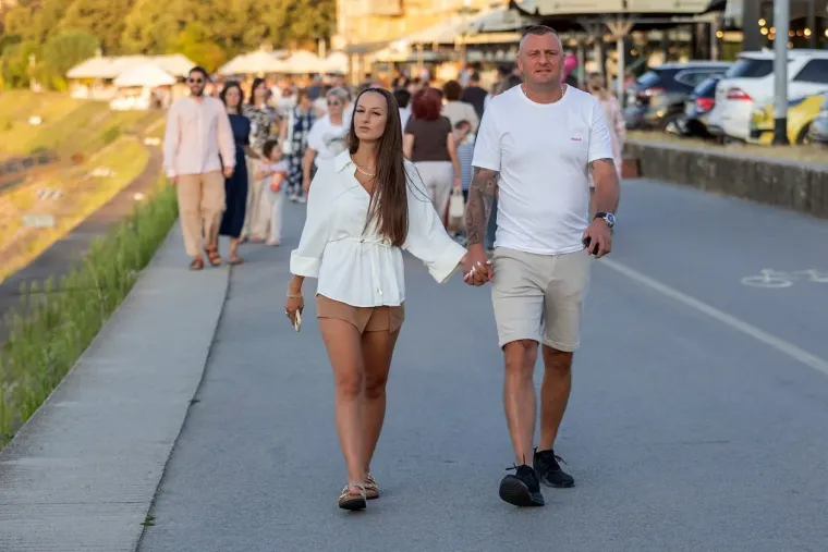 Promenada je vrvjela ljudima, a među legicama je i ovaj put bilo te&scaron;ko izabrati najljep&scaron;u