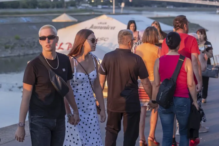 Promenada je vrvjela ljudima, a među legicama je i ovaj put bilo te&scaron;ko izabrati najljep&scaron;u