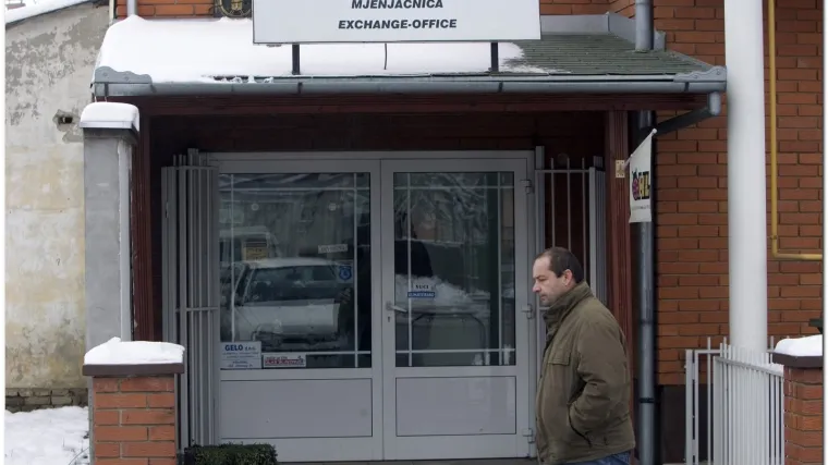 Duge cijevi na ulicama Osijeka