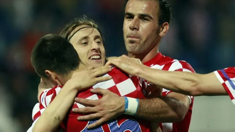Hrvatska rutinski s Velšanima