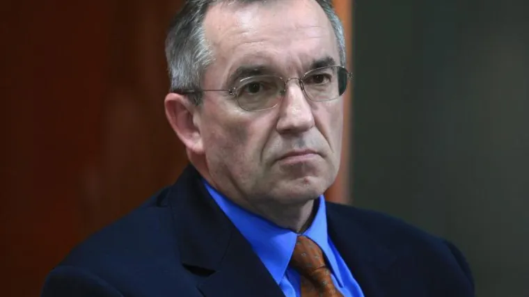 Sveučilišni profesori postaju veleposlanici?