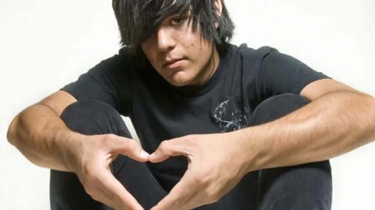 Love sotoniste i kamenuju tinejdžere jer su 'emo'