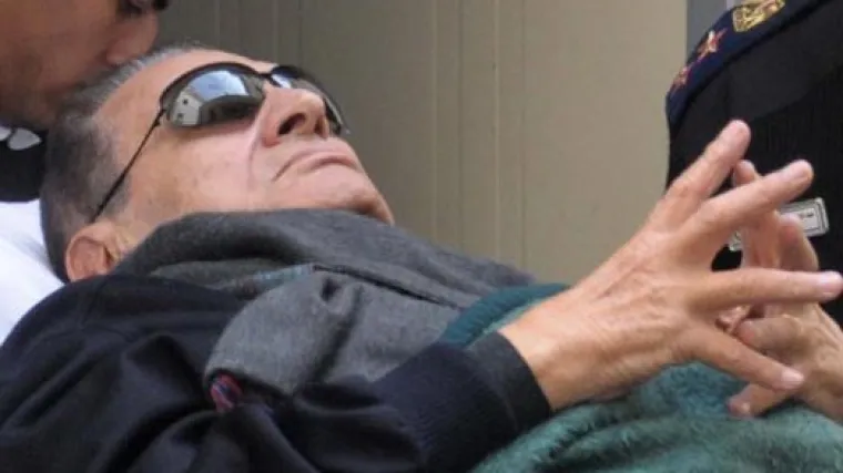 Svrgnuti egipatski diktator je klinički mrtav?
