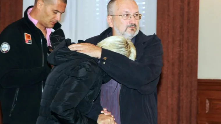Pogledajte emotivno čitanje presude Paravinji