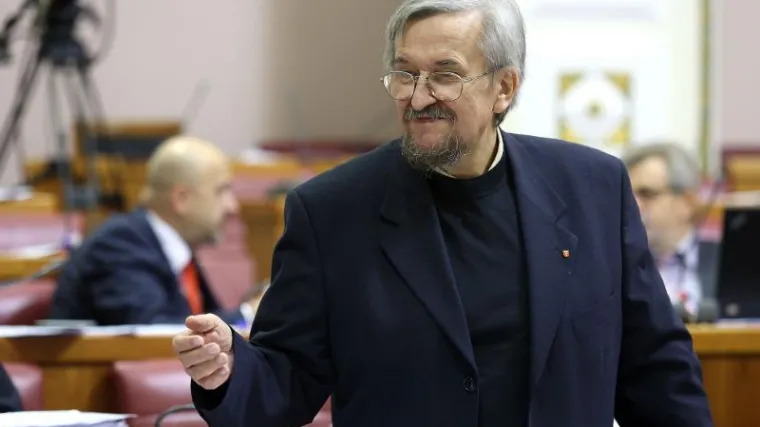 Kako su likovi iz Alan Forda završili u Saboru?