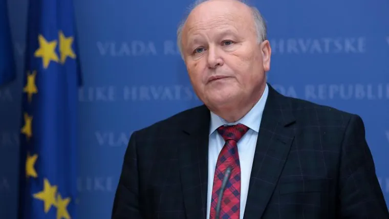 'Ne mislim braniti prijatelja, imam ozbiljnijeg posla'