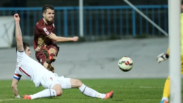 Rijeka dobila s igračem manje, Sharbini zabio četvrti najbrži gol HNL-a