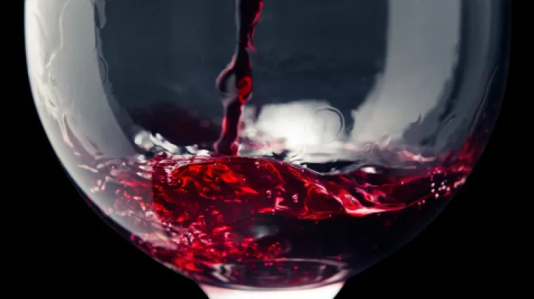 Vino je ukusnije uz božićne pjesme: Vrijedi li isto ako se pjeva na hrvatskom?