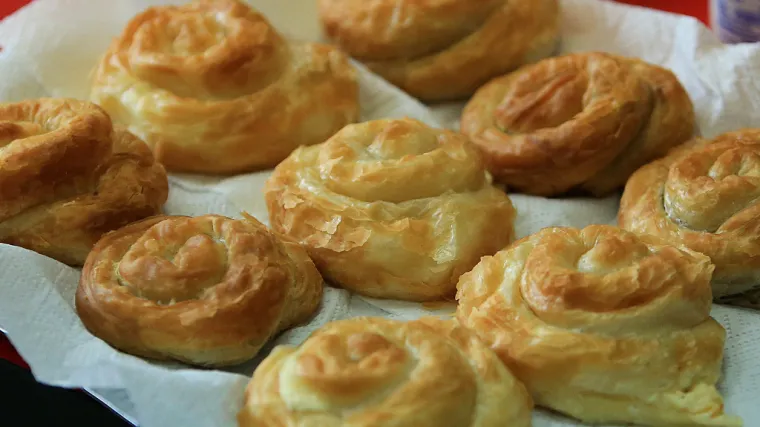 Naučite kako napraviti domaći burek na kojem će vam svi zavidjeti