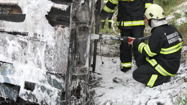 U vožnji se zapalio još jedan školski autobus!