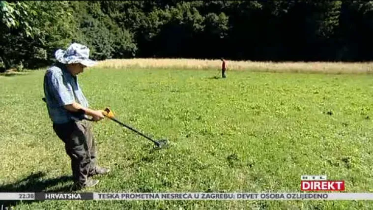 Hrvatski tragači metalnim detektorima skupili zbirku od antiknih novčiča do rubinskog prstenja