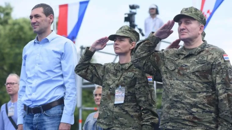 Kotromanović: 'Molimo Boga da sve prođe u redu i da pokažemo da smo pristojni domoljubi'