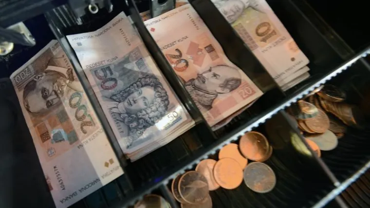 Građani ih ignoriraju, izrada im je preskupa, ali HNB ih ne povlači