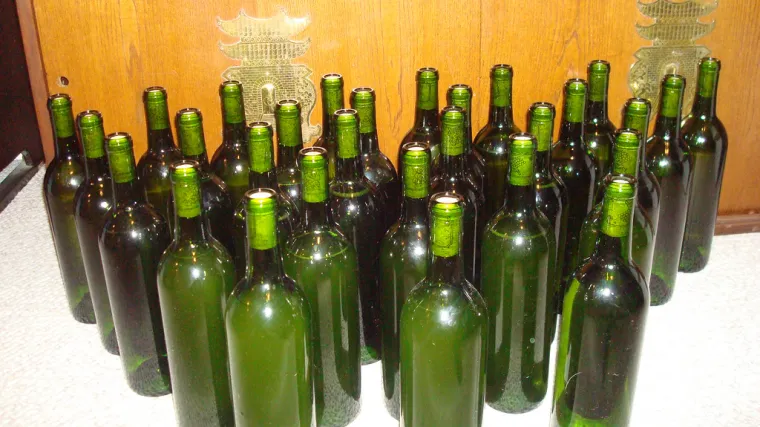 Prijeti mu 360 udaraca bičem zbog domaćeg vina