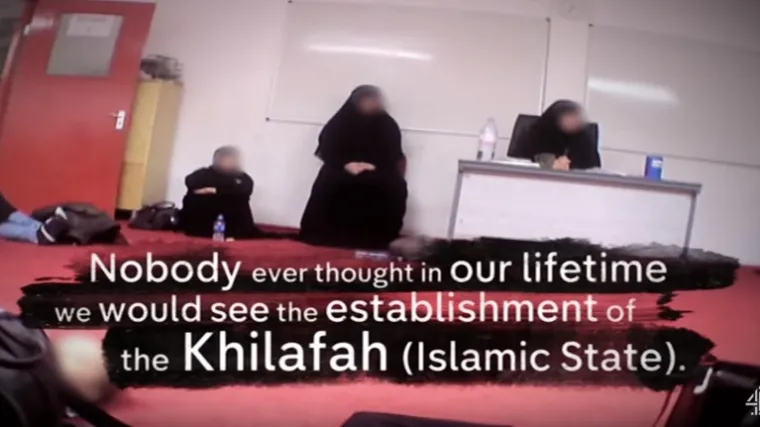 Ispiru mozak mladim muslimankama i nagovaraju ih da se pridruže Islamskoj državi