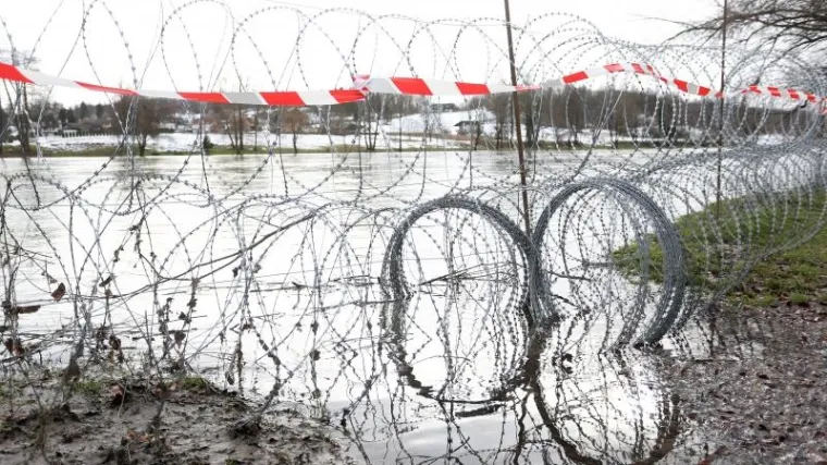 Slovenija uklanja žilet žicu s područja oko Kupe