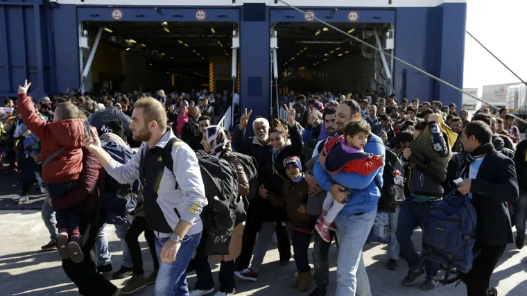 Alternative za Njemačku: 'Njemačka policija trebala bi pucati na migrante ako je to nužno'