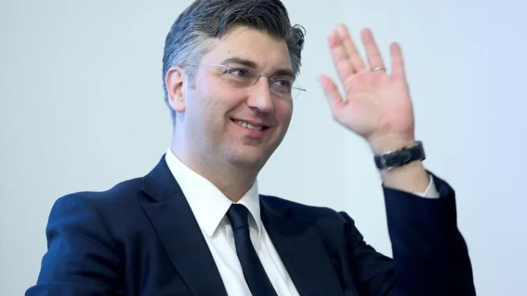 Plenković otkrio zašto se nije kandidirao protiv Karamarka za šefa HDZ-a