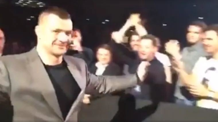 Čitava Arena Zagreb poklonila se velikom Mirku Filipoviću