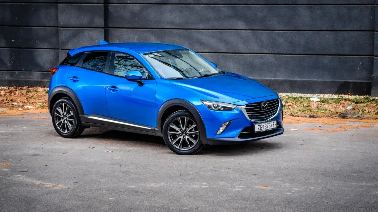 Mazda CX-3 G150 AWD Revolution Top je upadljiva i juri sumanuto brzo