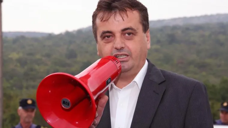 'To su gluposti, još uvijek me boli ranjena noga'