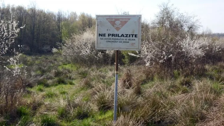 Muškarac stao na napravu i poginuo
