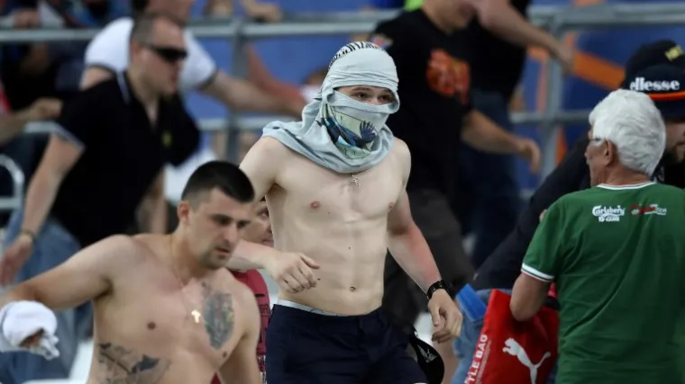 Ruski nogometni huligani izazvali kaos na tribinama Velodroma