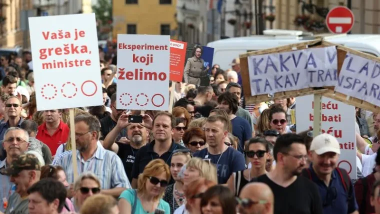 Prosvjednici se okupili na Markovom trgu