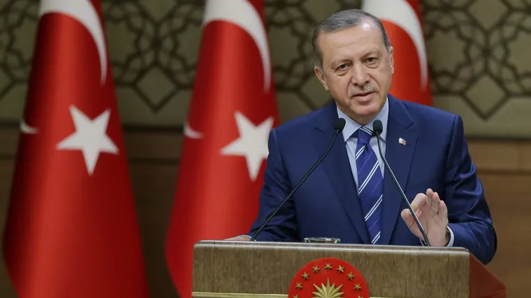 Anketa javnog mišljenja: Erdoganova popularnost strelovito raste nakon neuspjelog puča