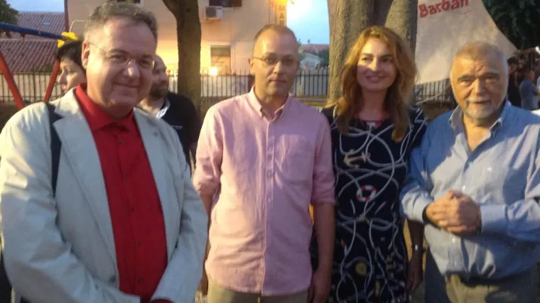 Zanimljiv susret Mesića i Hasanbegovića: što je bivši predsjednik rekao ministru?