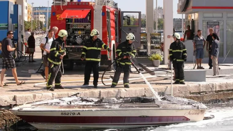 Gliser eksplodirao u vožnji, plamen opekao jedno dijete