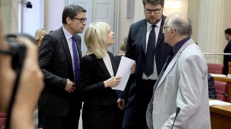 'Zbog hitne procedure mostovih jamstava obratit ćemo se Ustavnom sudu'
