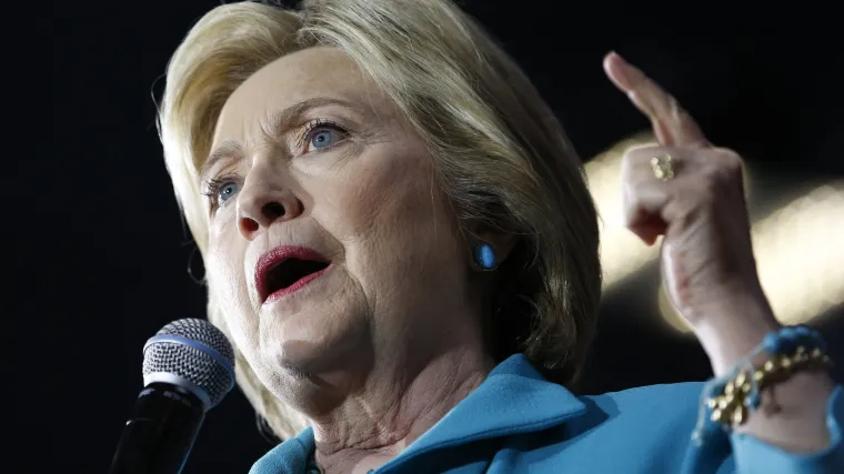 Clinton se obrušila na Trumpa: 'On predstavlja prijetnju za demokraciju!'