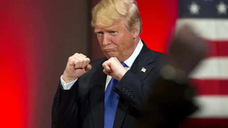Trump izabrao najbliže savjetnike - radikalnog desničara i predstavnika establišmenta