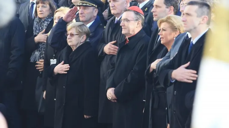 'Zbog nemara spram prošlosti, iste laži iznova nam truju sadašnjost'