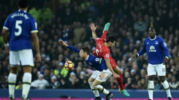 'Lovren je trebao dobiti crveni!'; 'Everton je igrao divlje'