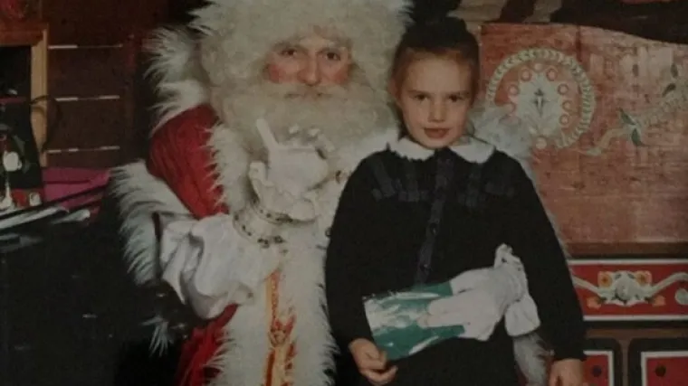 Preslatka djevojčica danas pliva u lovi, a tatinim novcem kupuje poklone bolesnoj djeci