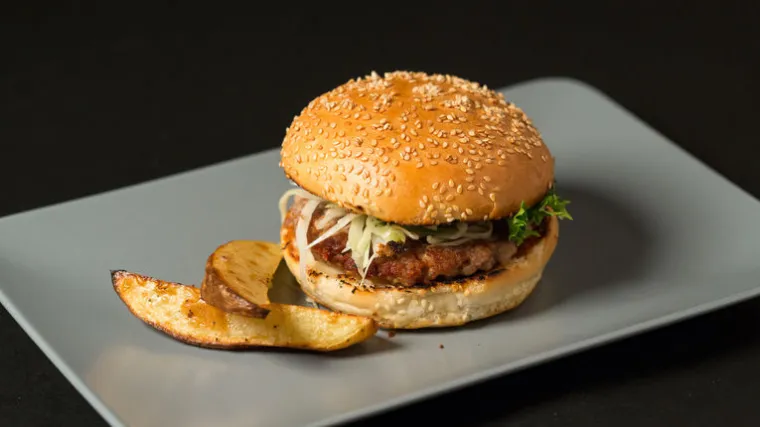 Burger od carskog mesa po Sarinom i Anninom receptu