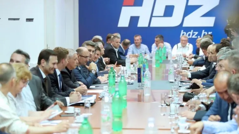 Brkić o autobusima birača iz Hercegovine: 'Svi Hrvati imaju pravo glasovati'