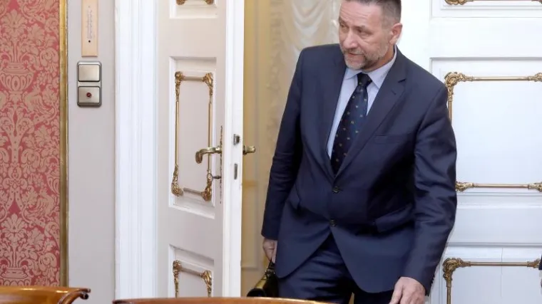 Ministar Barišić se čak osam sati opirao svojoj smjeni: 'Premijer nije htio biti grub...'