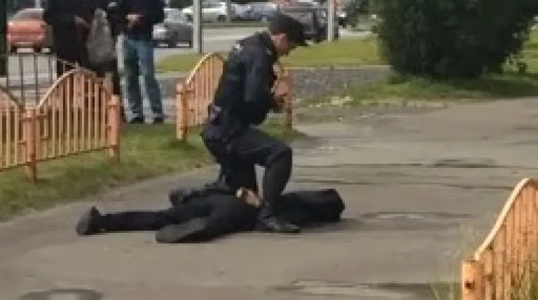Nepoznati muškarac izbo osam ljudi u centru Surguta, policija ga ubila