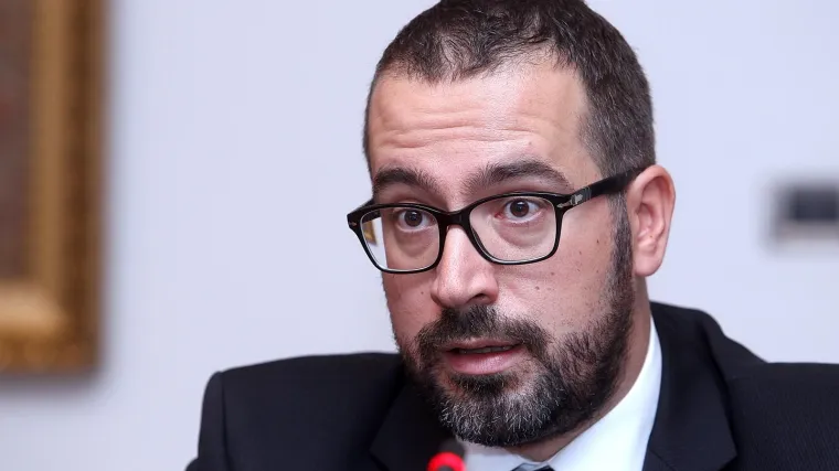 'Ovaj brod je krenuo u potpuno krivom smjeru, vrijeme je da se iskrcam'