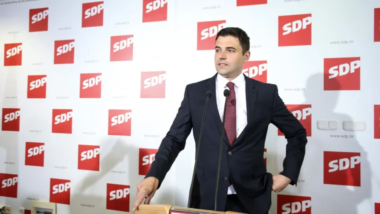 Kolegama je rekao da 'ne brinu', oni poručuju: 'Nitko ne razumije njegovu poantu'