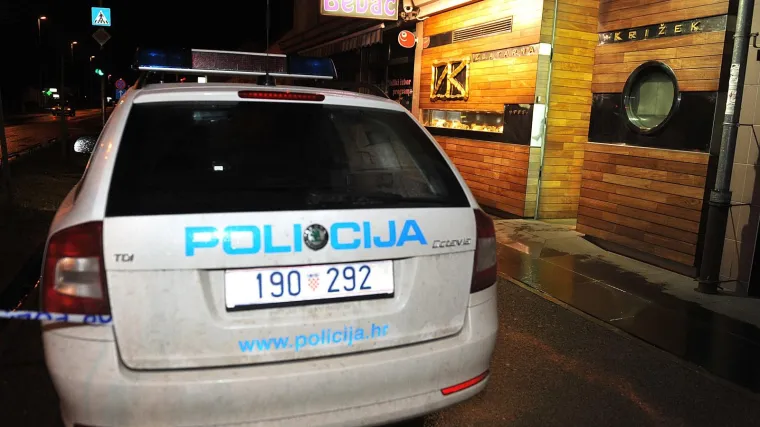Uz prijetnje plastičnim pištoljem i plastičnim nožem domogli se 40 tisuća kuna