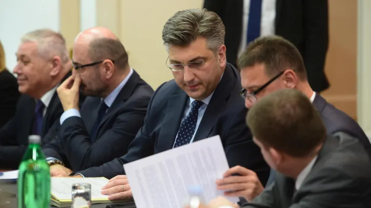 Nikad veća podijeljenost: upravo se odvija živa rasprava iza zatvorenih vrata, Plenković smiruje stavove suradnika