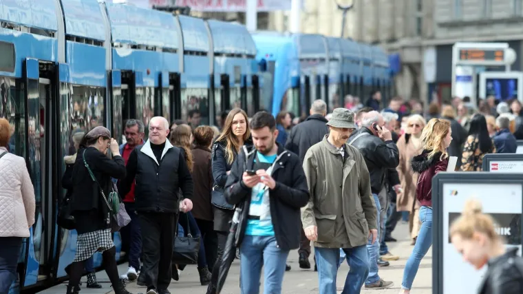 Sada možete dobiti potvrdu o neredovitosti prometa jednim klikom: ZET počeo izdavati e-ispričnice