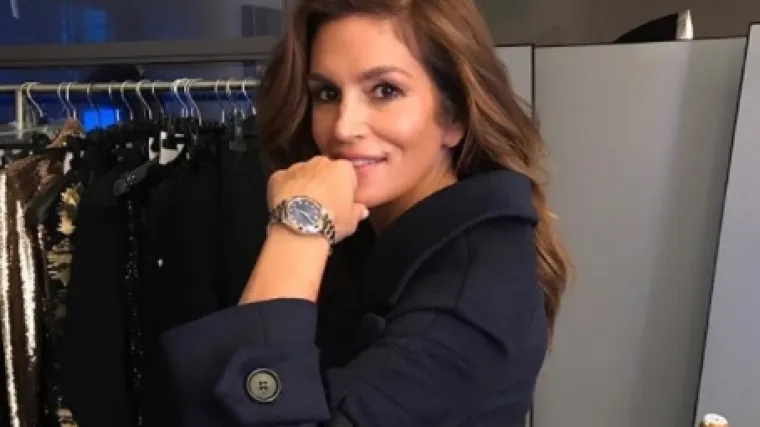 Cindy Crawford: Nimalo glamuroznim izdanjem na crvenom tepihu uspjela očarati fanove