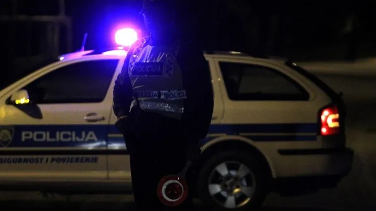 Vozila u suprotnom smjeru, policija ju jedva zaustavila, a ono što im je rekla ih je šokiralo