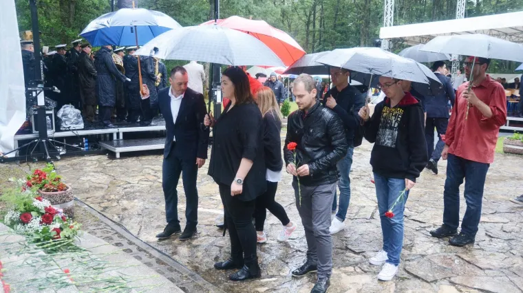 'Sram me onih koji govore da se današnjom proslavom bespotrebno vraćamo u prošlost'