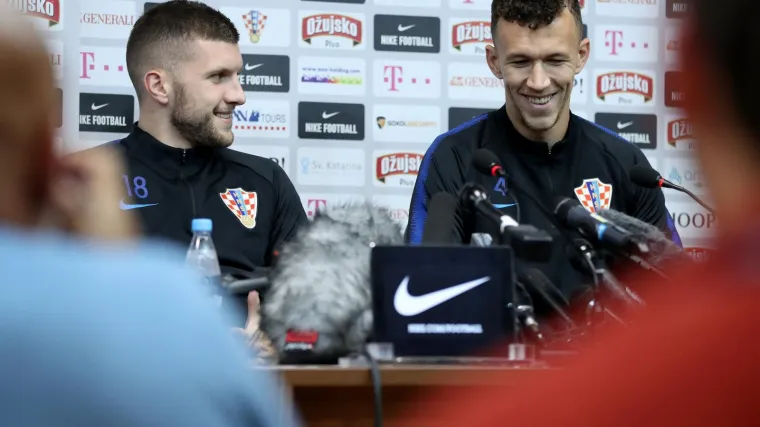 Tko šiša nogometaše?! E pa mi znamo odgovor i donosi im sreću